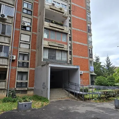 Lux Stojanovic * Belgrad