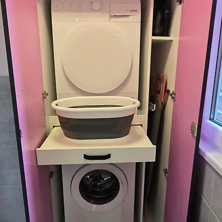 Lux Stojanovic 公寓