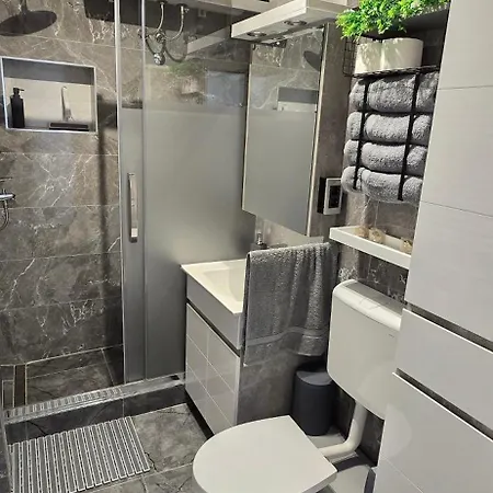 Lux Stojanovic Belgrad