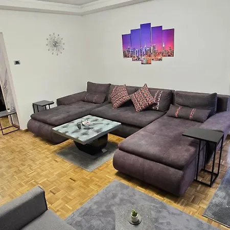 Daire Lux Stojanovic